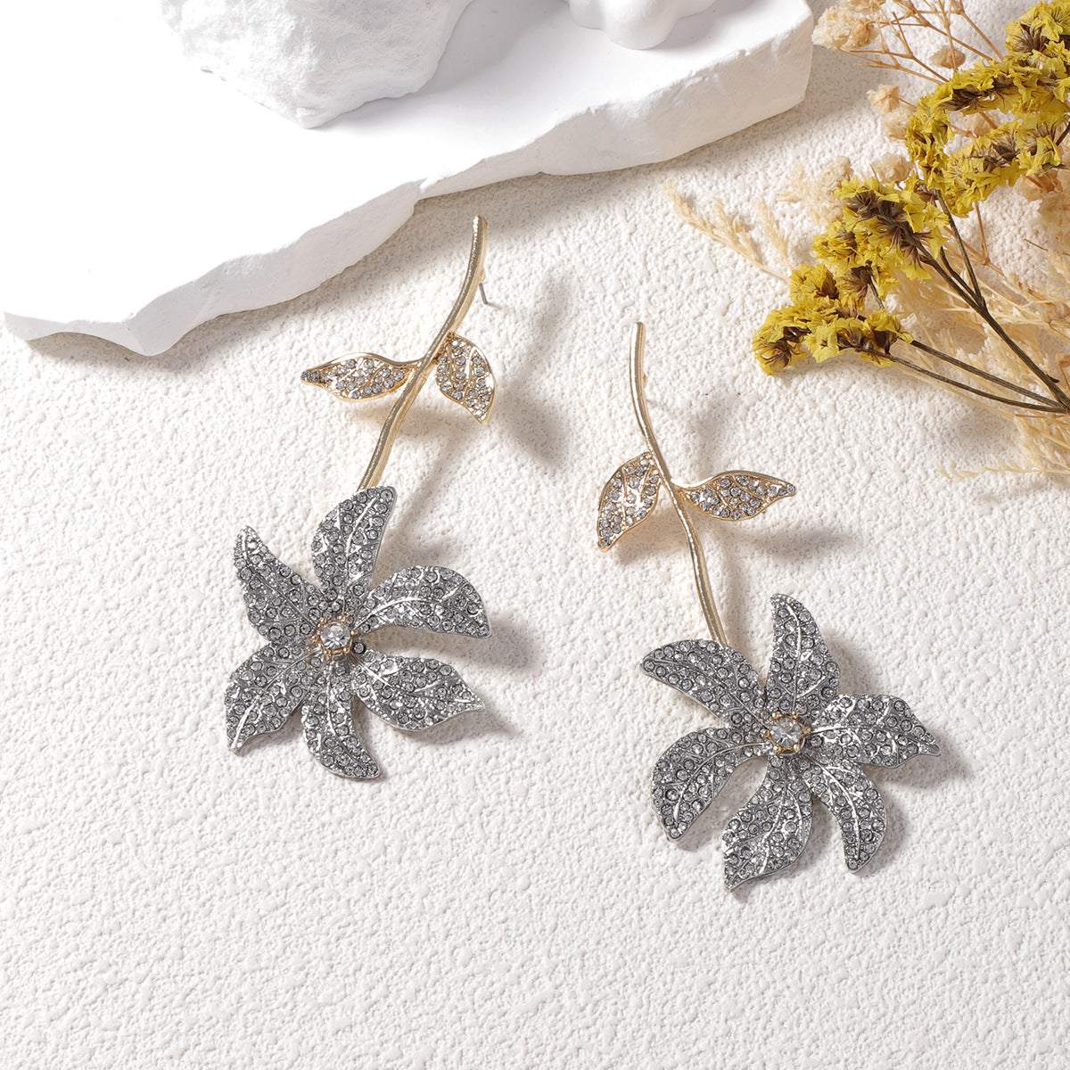 Josephe Flower Earrings Flowering Girl
