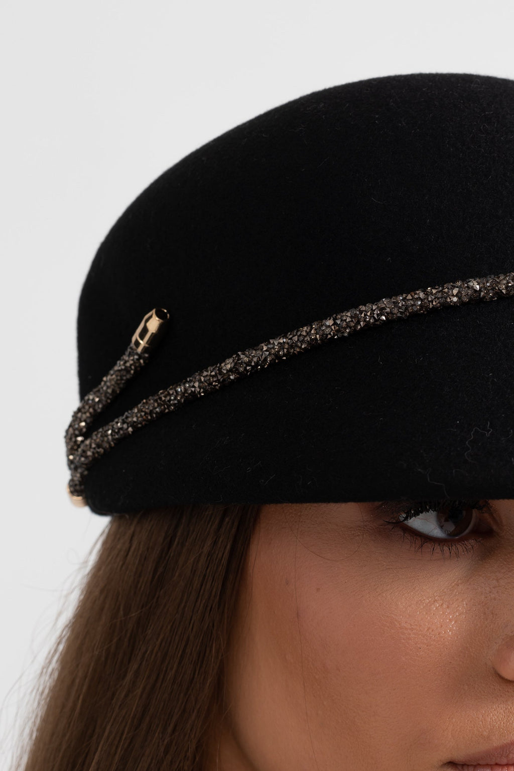 Short Brim Hat With Wrapped Detail - Black Flowering Girl