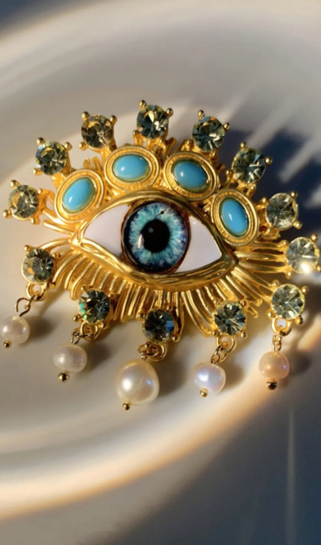 Pearl Embellihsed Eye Brooch Flowering Girl