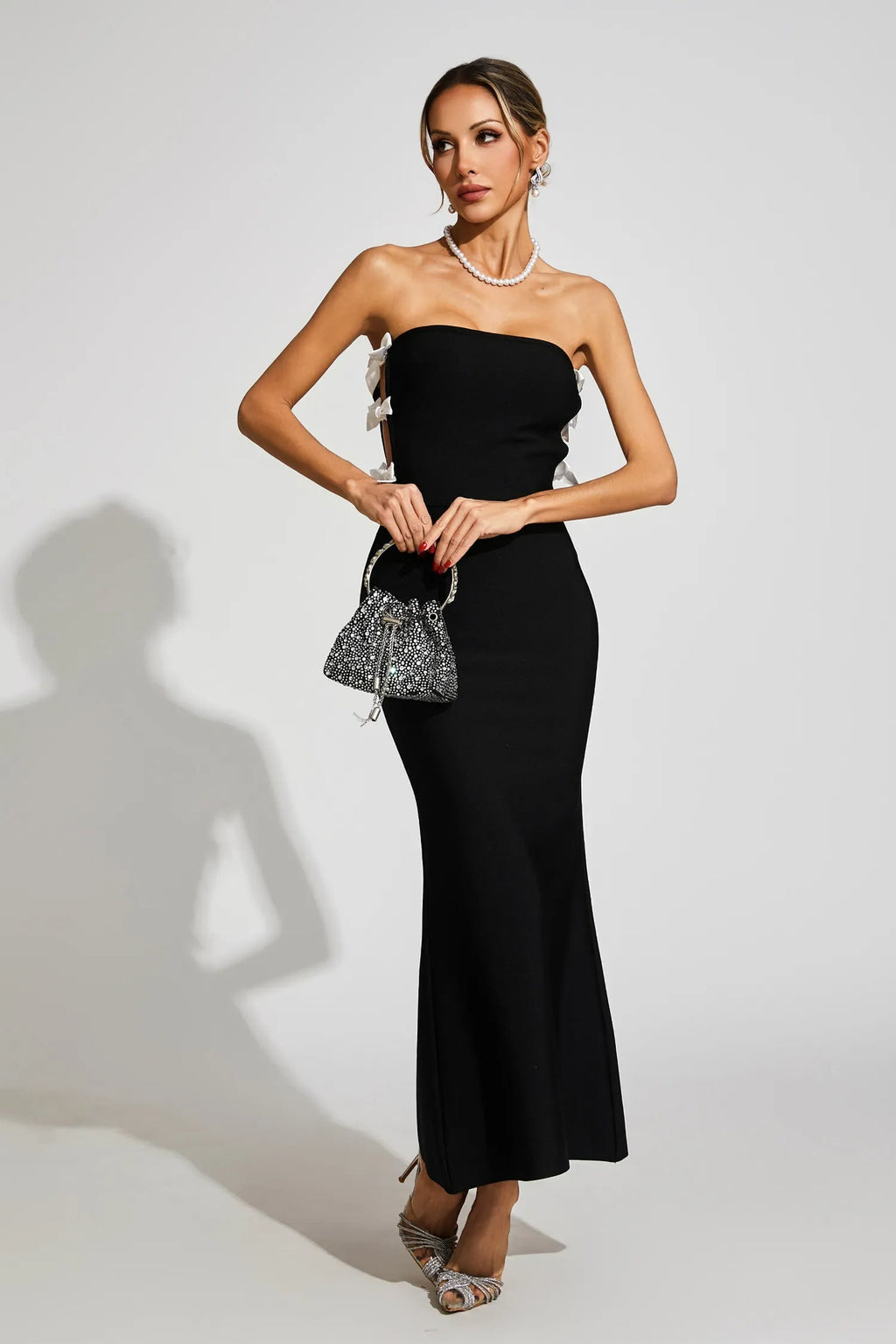 Jocelyn Bowknot-Side Bandage Strapless Maxi Dress In Black Flowering Girl