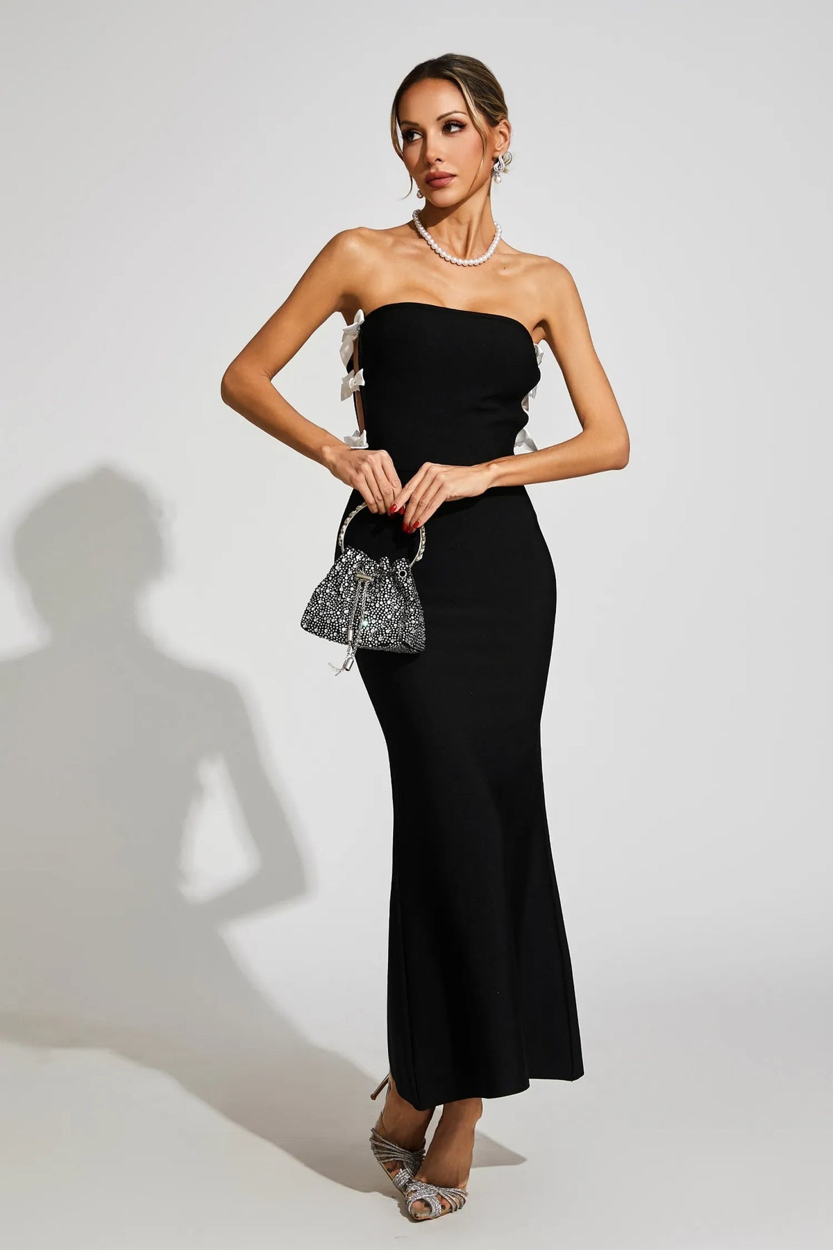 Jocelyn Bowknot-Side Bandage Strapless Maxi Dress In Black Flowering Girl