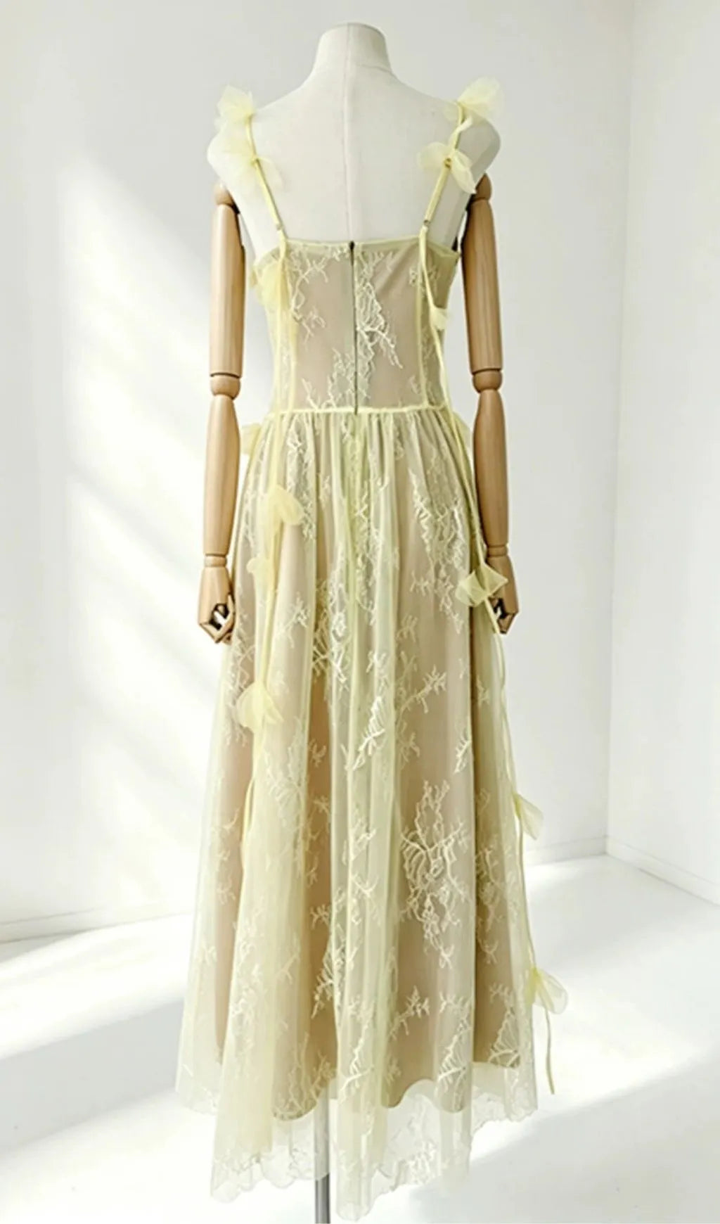 Mafalda Strappy Lace Maxi Dress Flowering Girl
