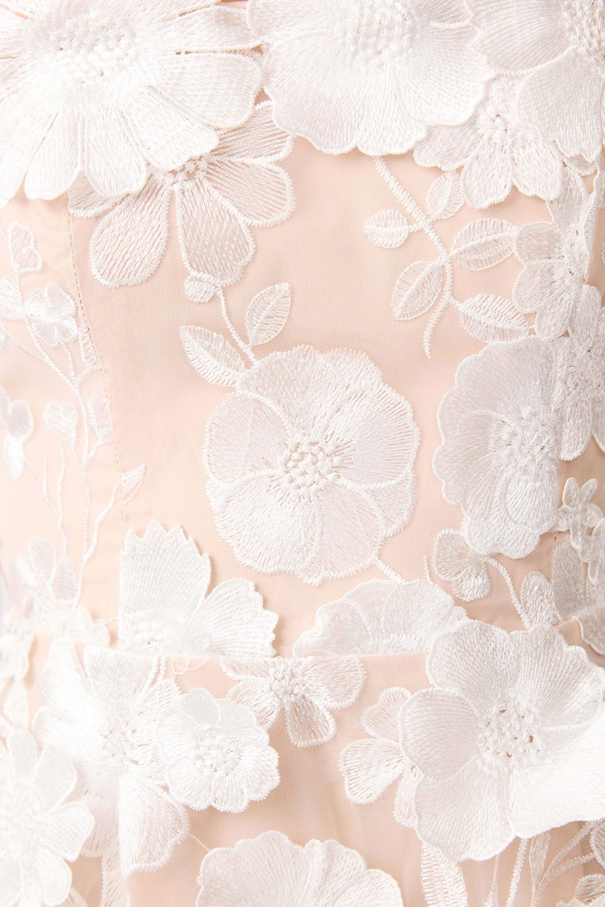 Selene 3D Flower Tiered Maxi Dress In White Flowering Girl