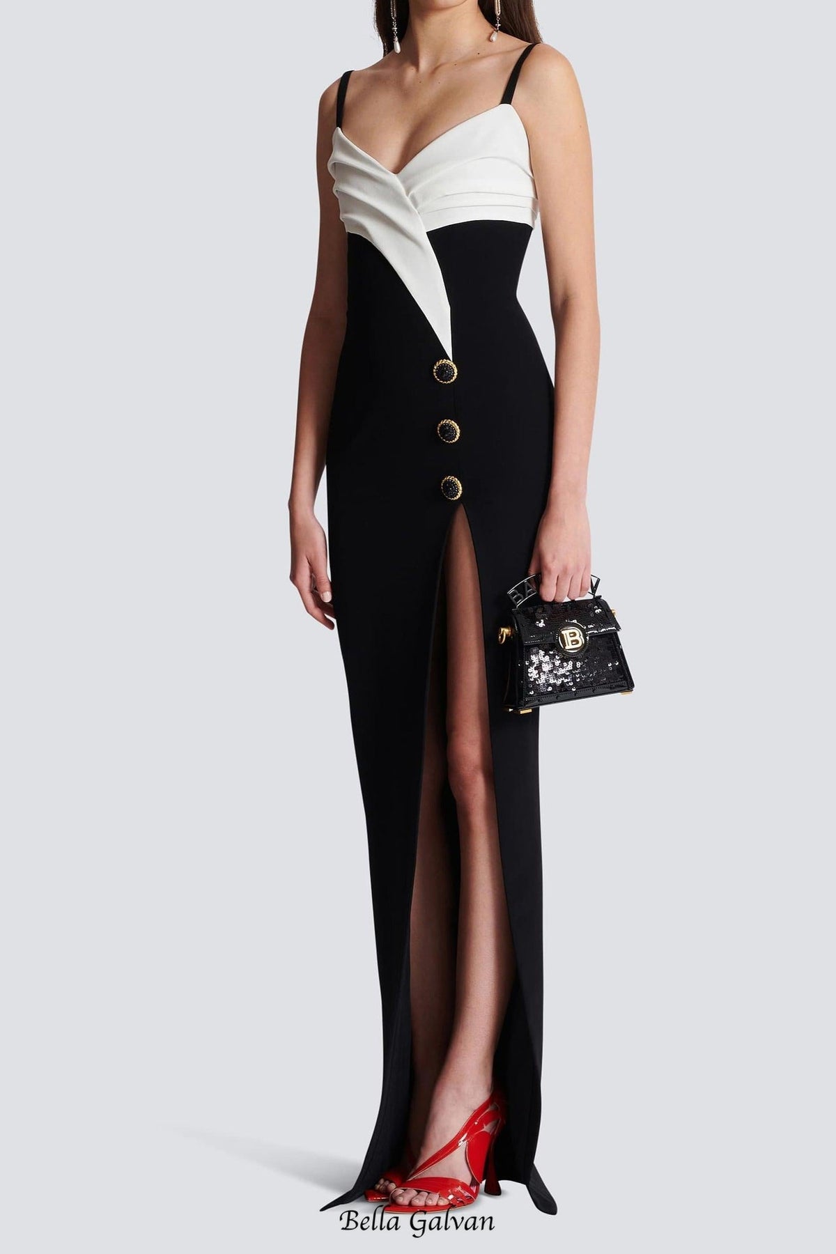 Two-tone crepe maxi dress with leg slit Flowering Girl