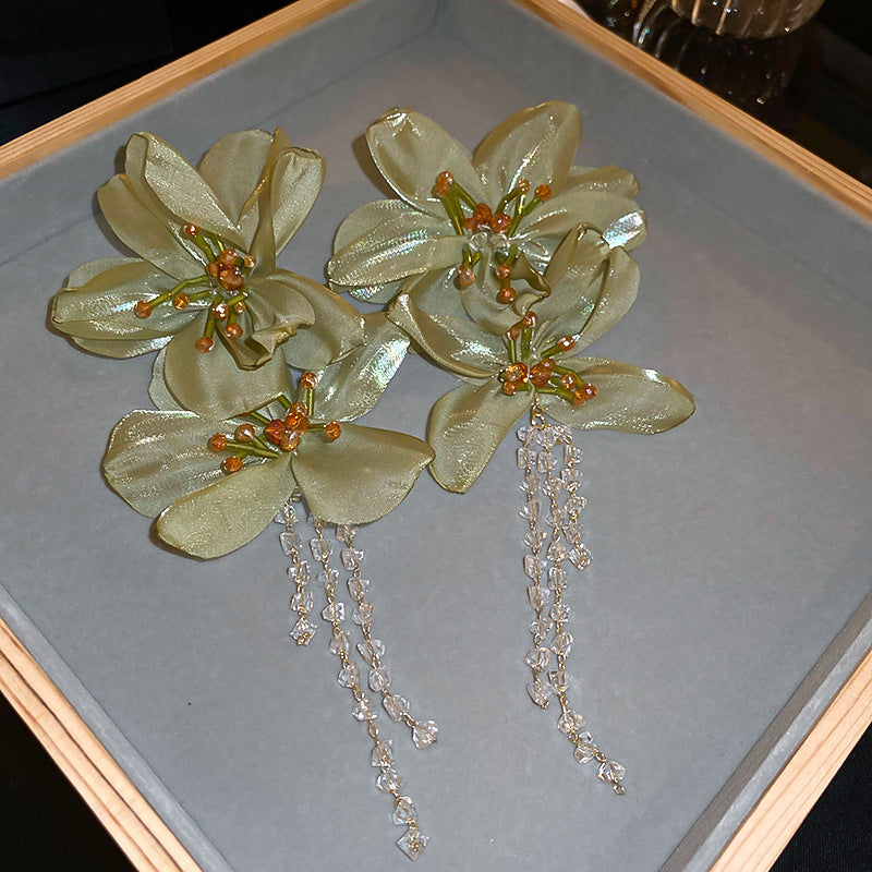 Gianna Green Flower Earrings Flowering Girl