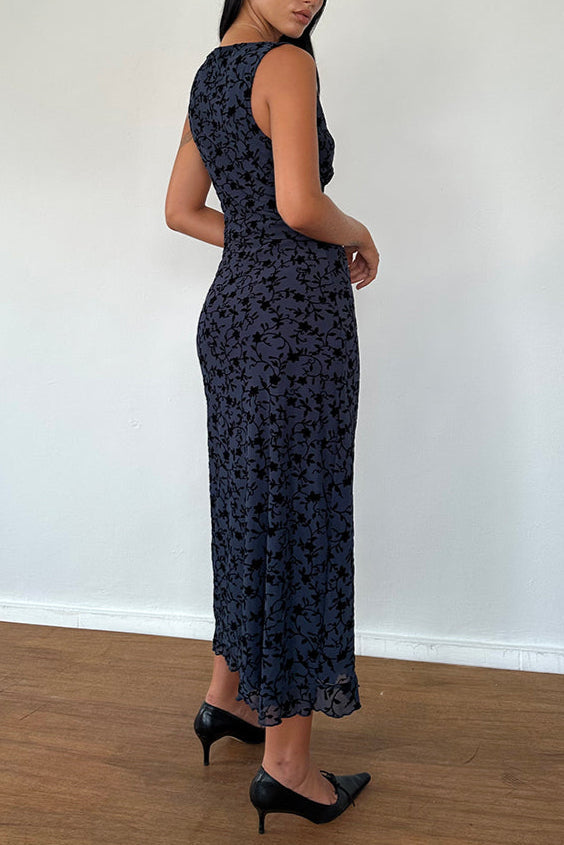 Gabriela Midi Dress In Flocked Petal Navy Flowering Girl