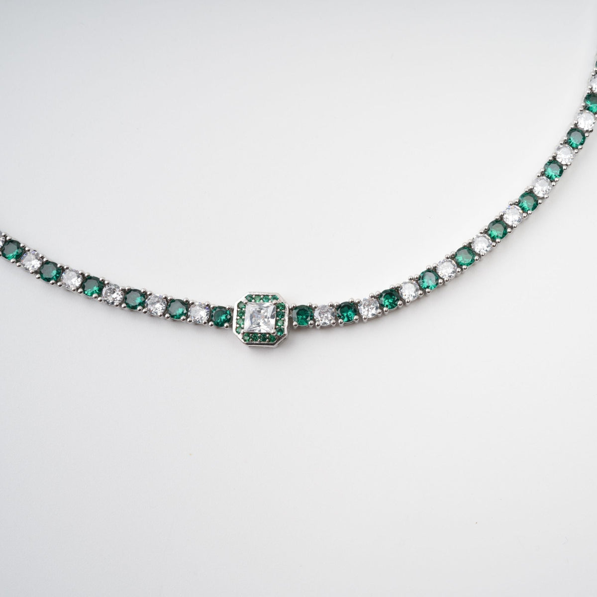 Héloïse Green Crystal Embellished Necklace Flowering Girl