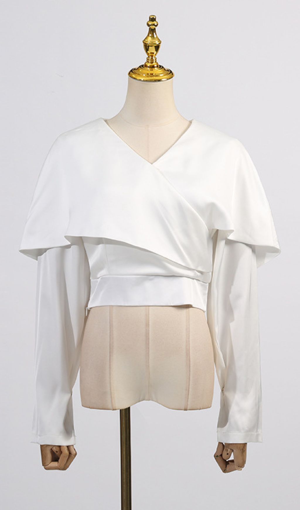 Gladi White Long Sleeve Crop Top Flowering Girl