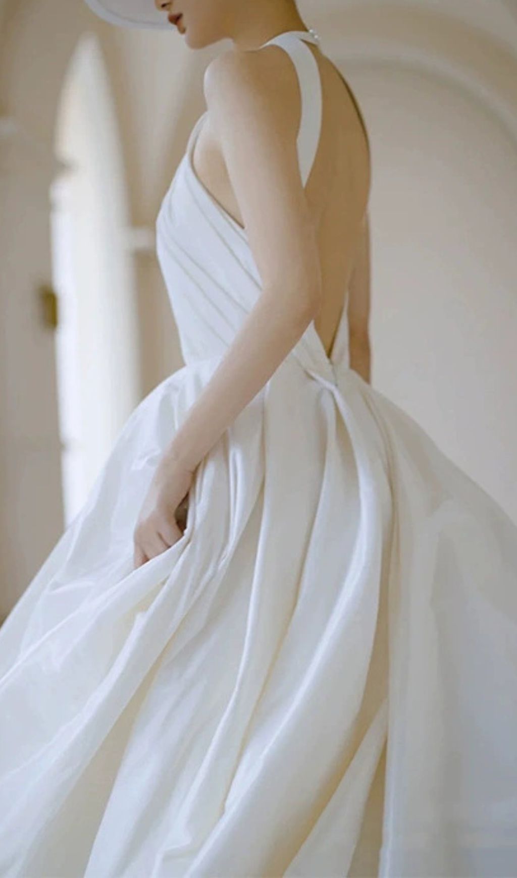 Jalia White Halter Backless Wedding Dress Flowering Girl