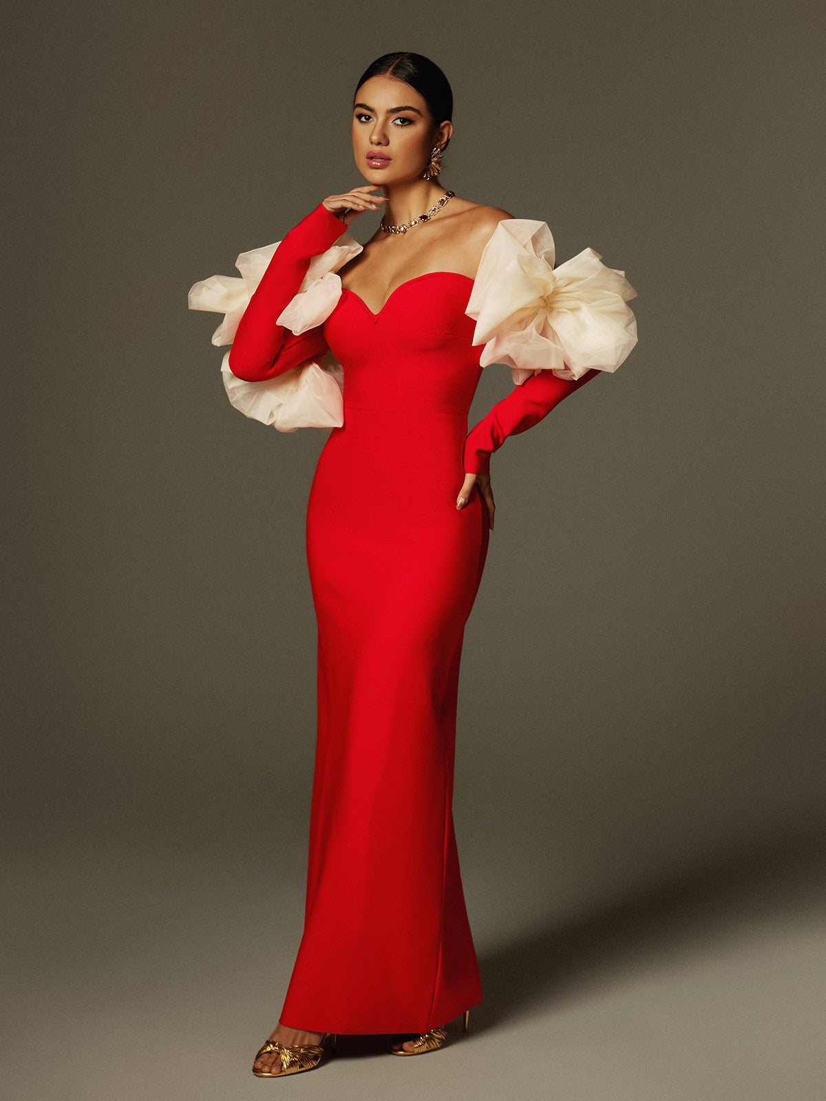 sarah Off Shoulder Flower Bandage Maxi Dress In Red Flowering Girl