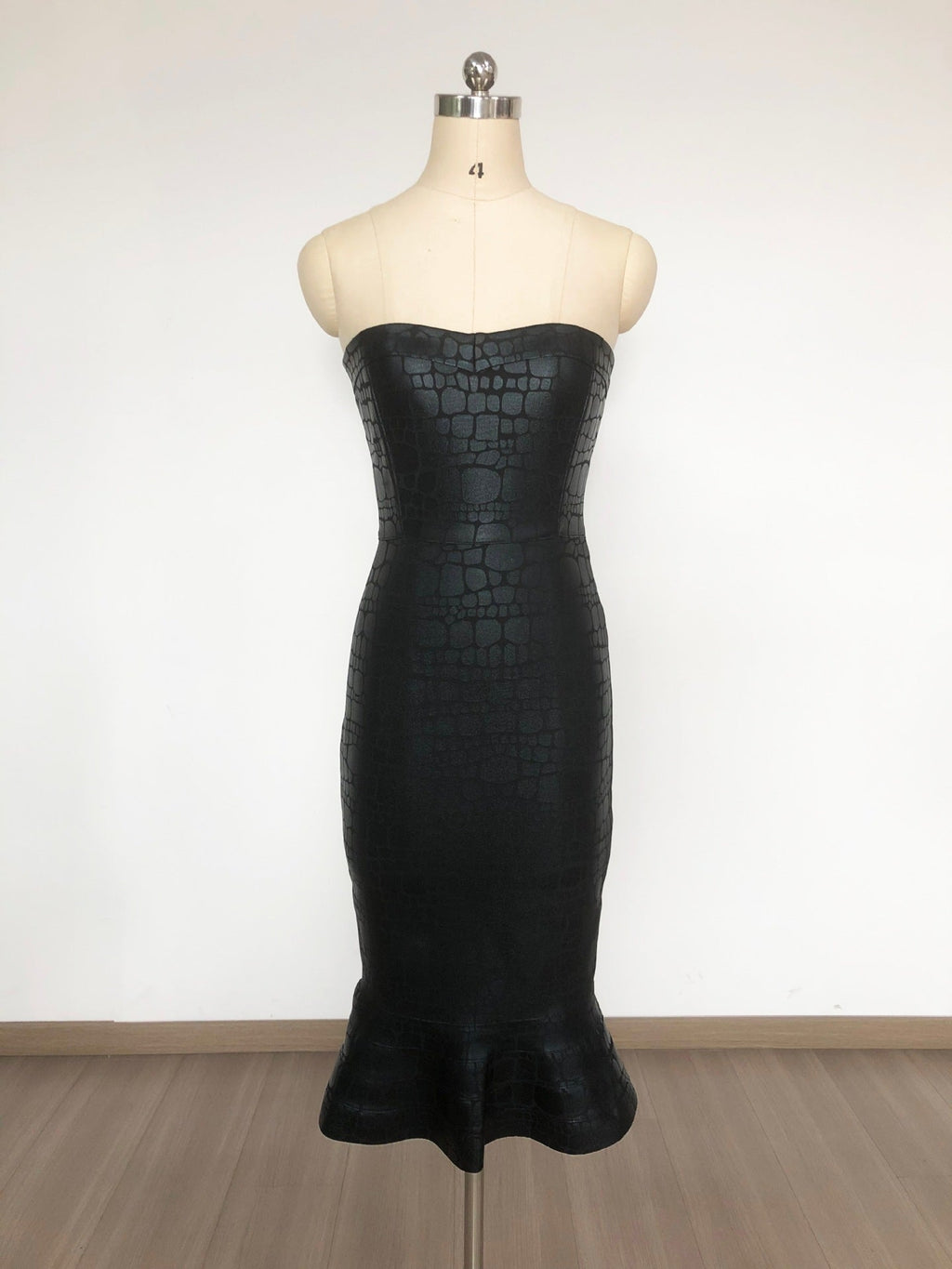 Eudora Off Shoulder Bodycon Fishtail Hem Midi Dress In Black Flowering Girl