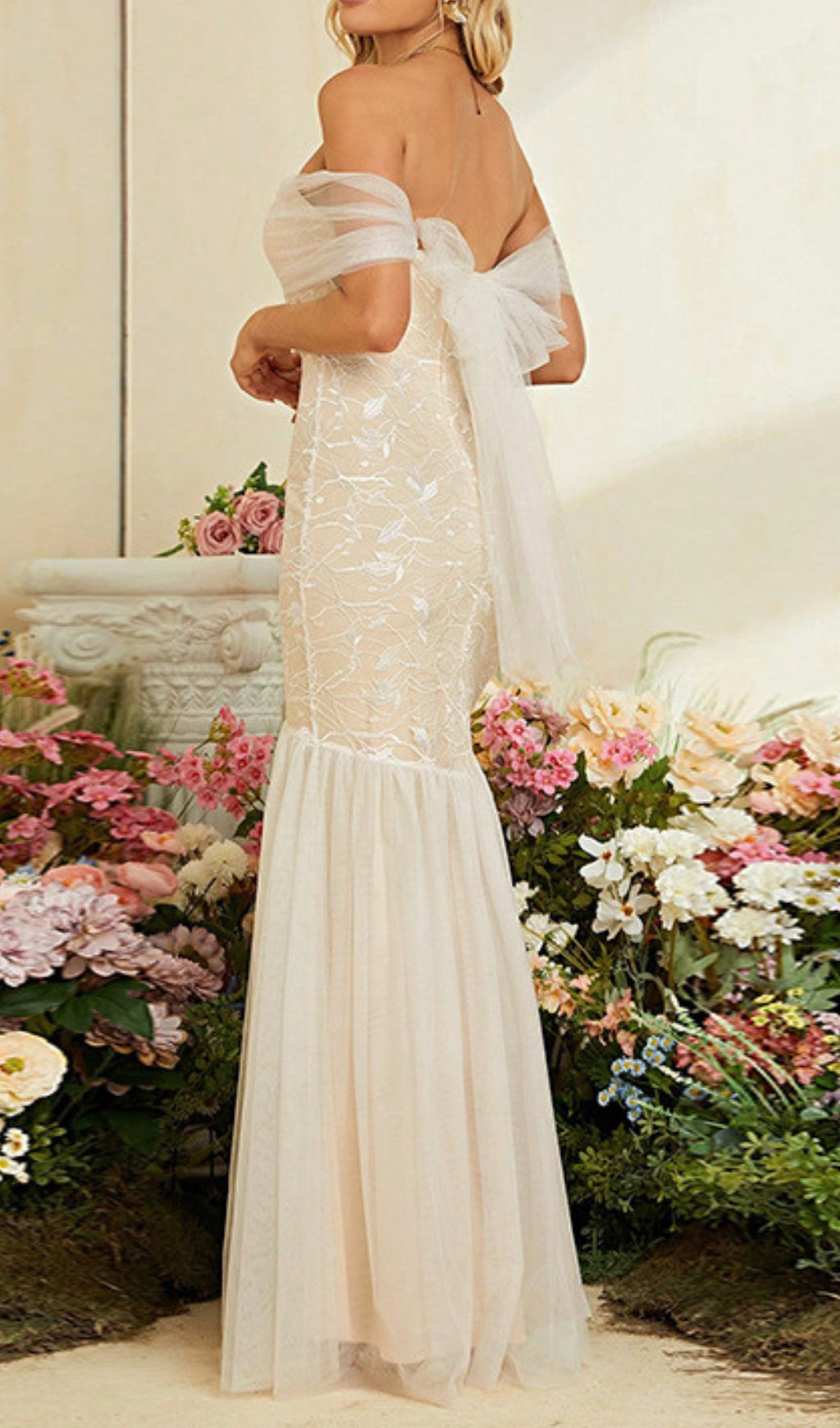 Devyn Lace Mesh Maxi Dress Flowering Girl
