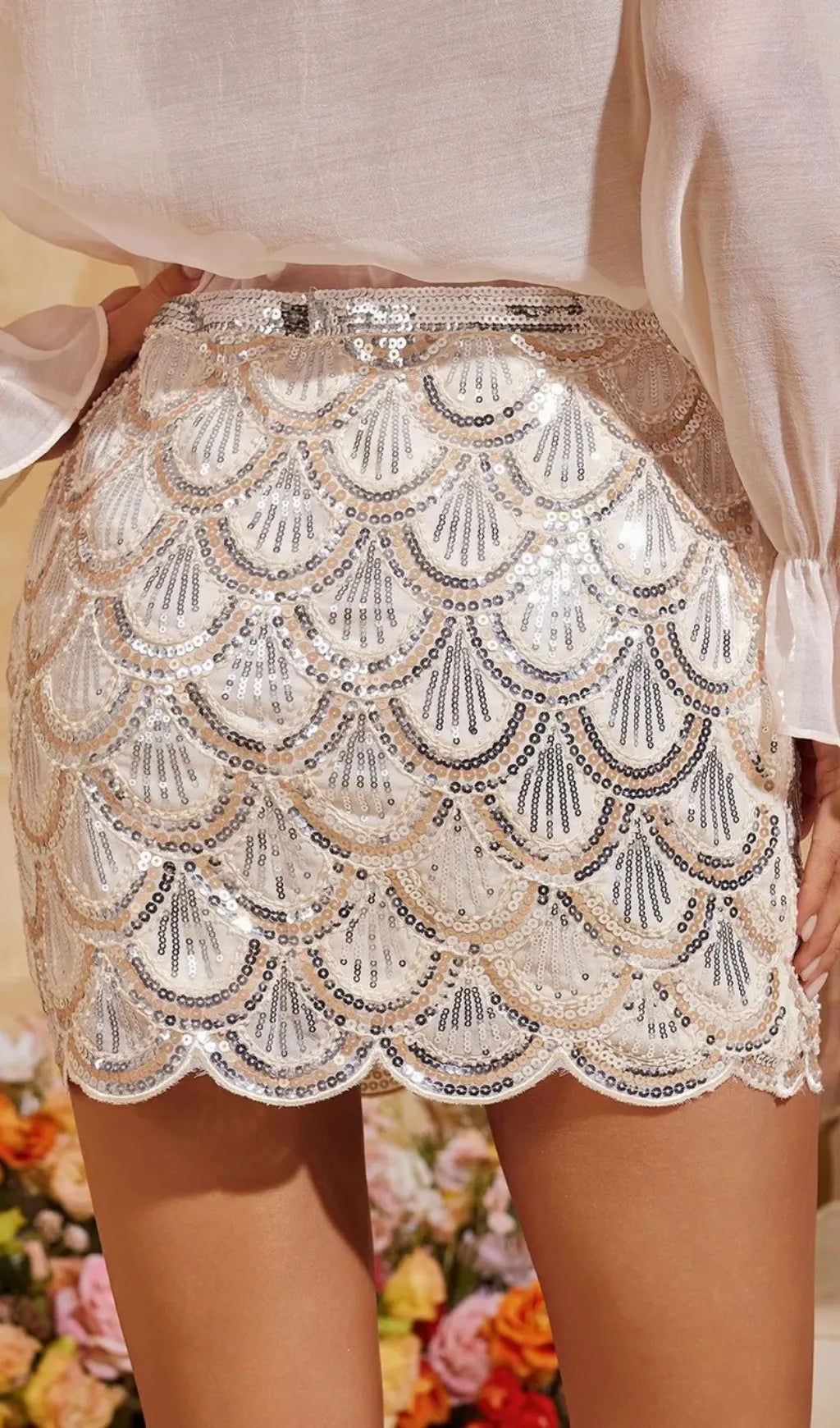 Daelorin Wave Sequin Skirt In Apricot Flowering Girl