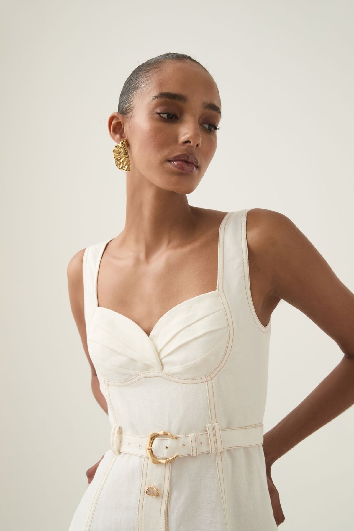 Sweetheart Neckline Belted Midi Dress In Ivory Flowering Girl