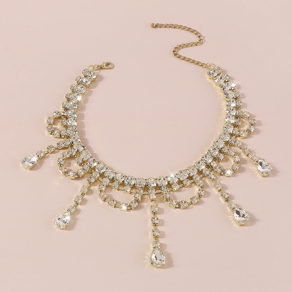 Gold Rhinestone Tassel Claw Chain Flowering Girl