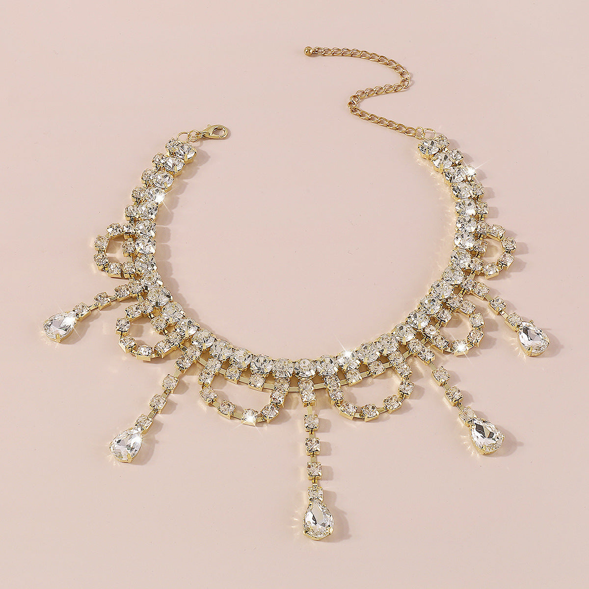 Gold Rhinestone Tassel Claw Chain Flowering Girl