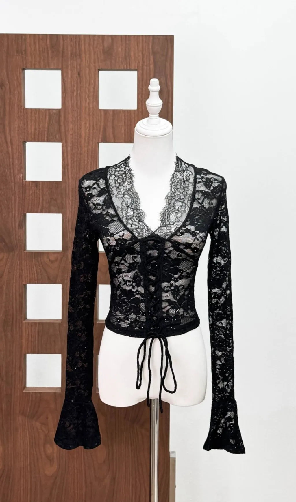 Fexorin Flare Sleeve Lace Top Flowering Girl