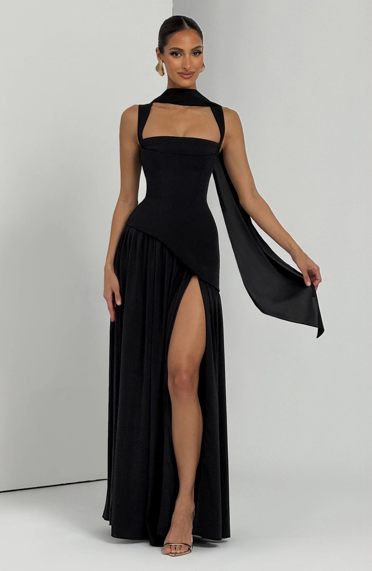 Tullulah Maxi Dress - Black Flowering Girl