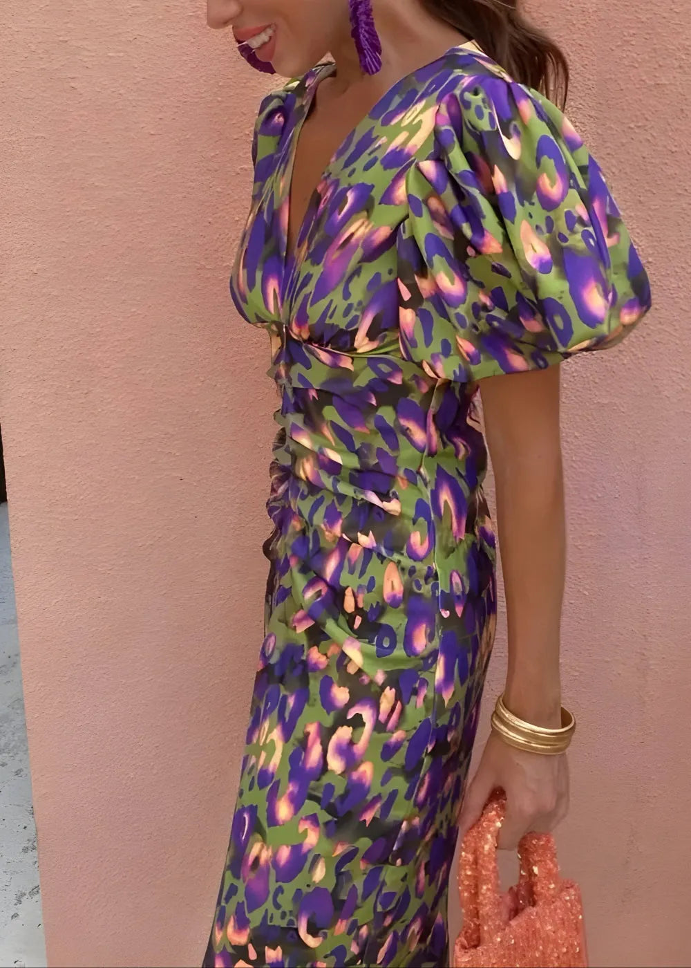 Stylish and Vibrant Dress Flowering Girl