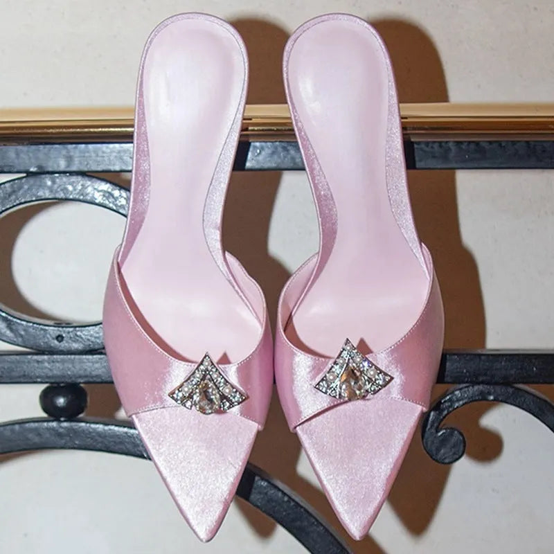 Apikalia Diamond Heels Flowering Girl