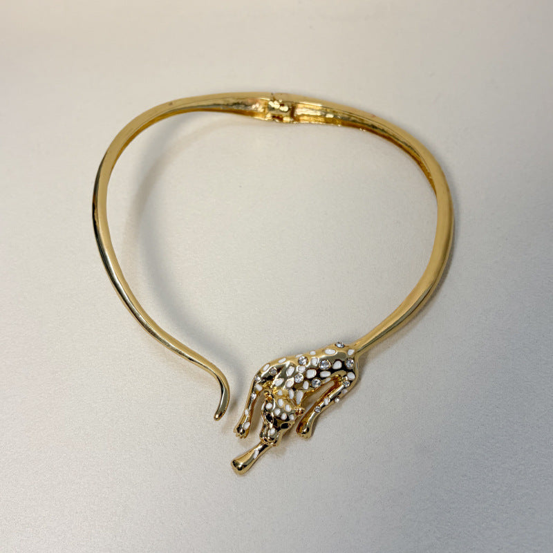 Katharina Leopard Necklace Flowering Girl
