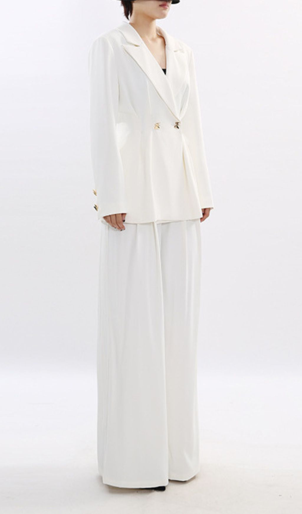 Janine White Blazer & Trousers Set Flowering Girl