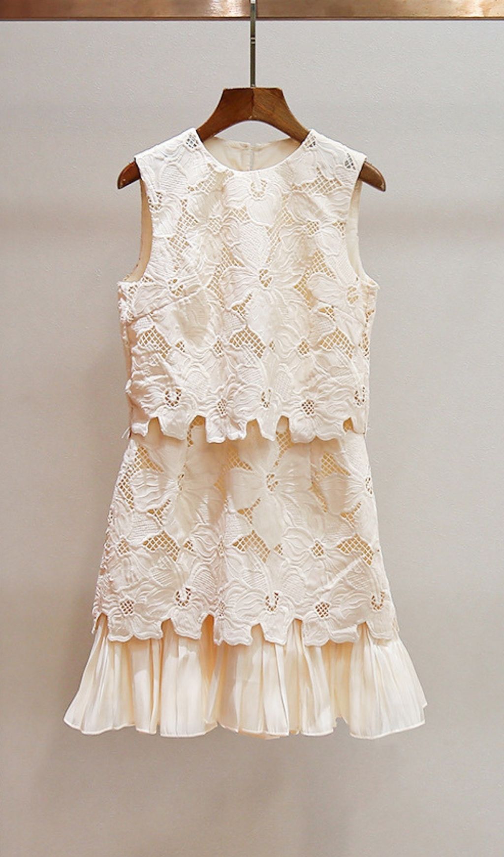 Johanna Short Guipure Dress Flowering Girl