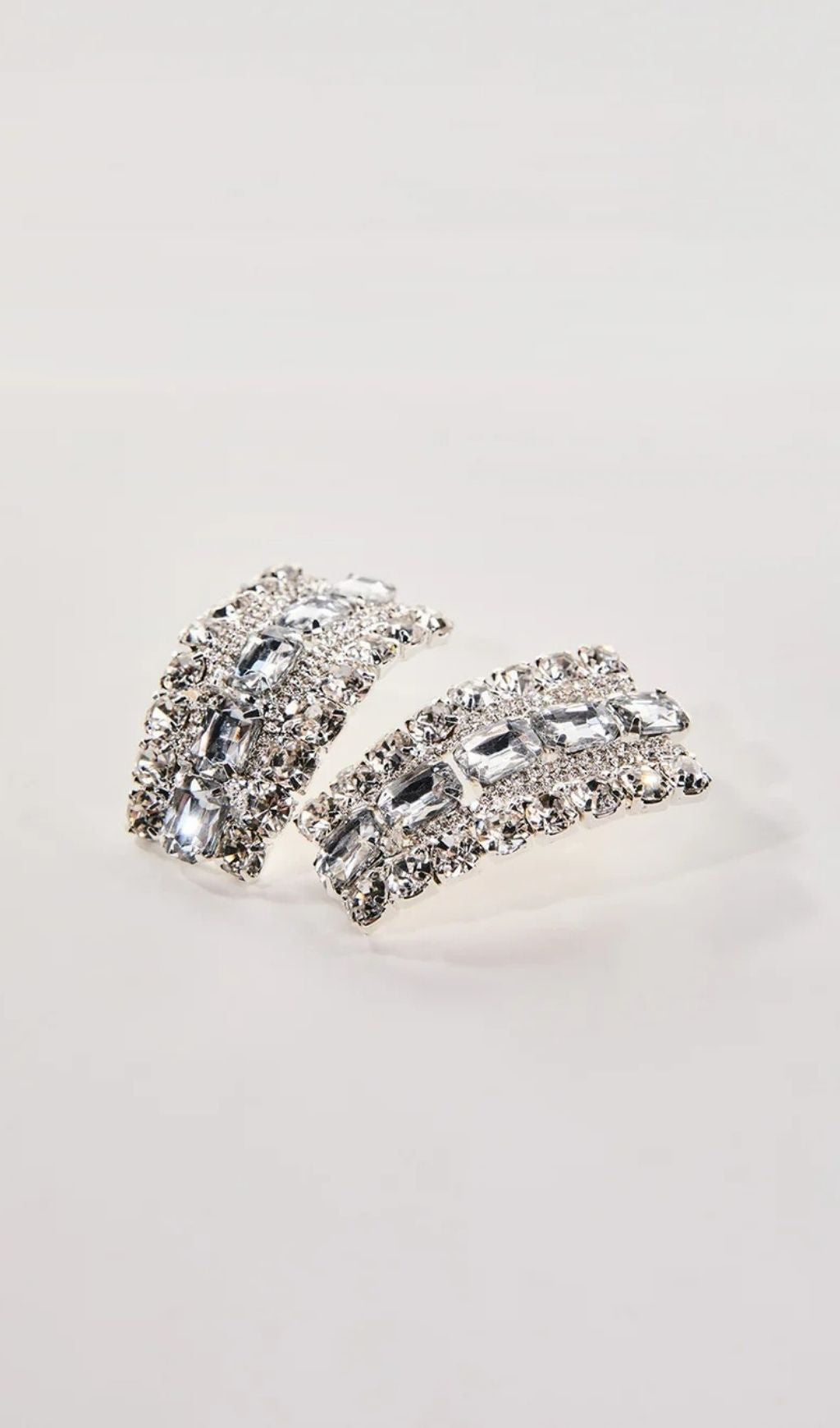 Oaelvira Rhinestone Quadrangle Earrings Flowering Girl