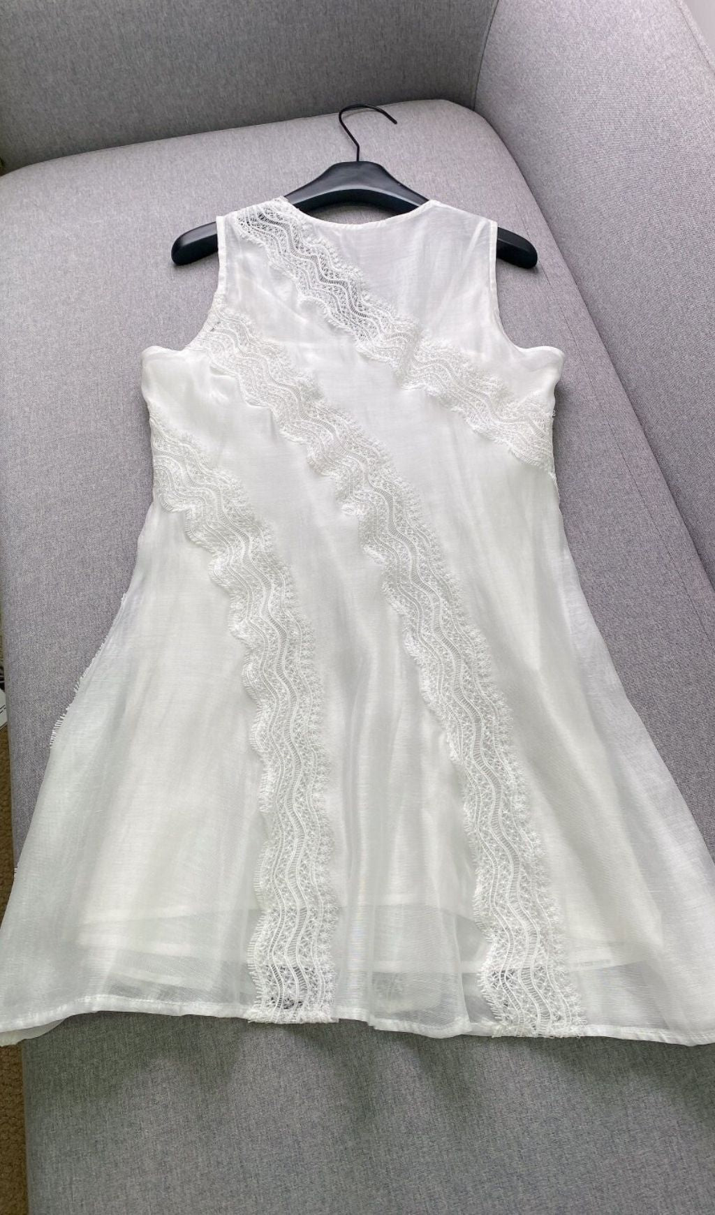 Short Trimmed Dress Flowering Girl