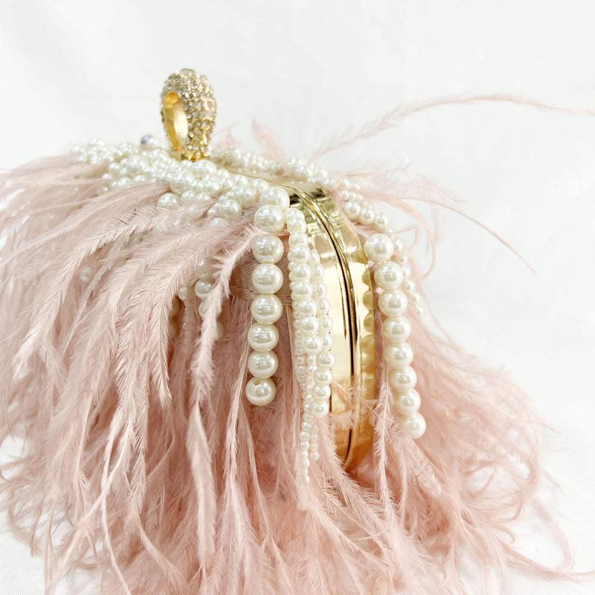 Ana Feather Pearl Chain Clutch Flowering Girl