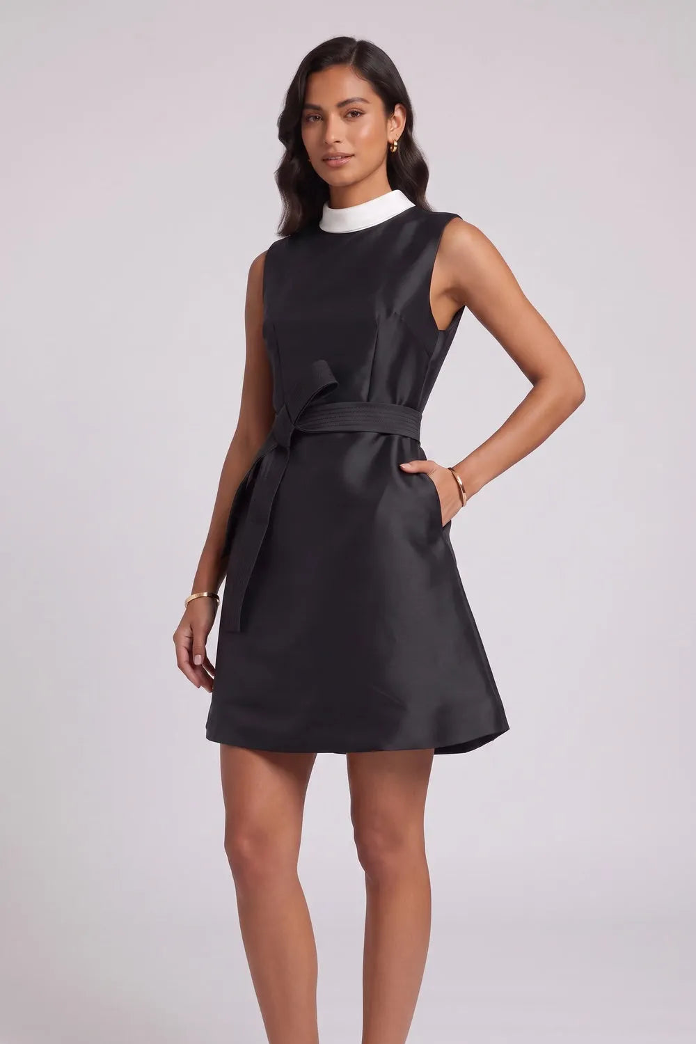 Black Structured Satin A-Line Mini Dress with Contrast Collar Flowering Girl