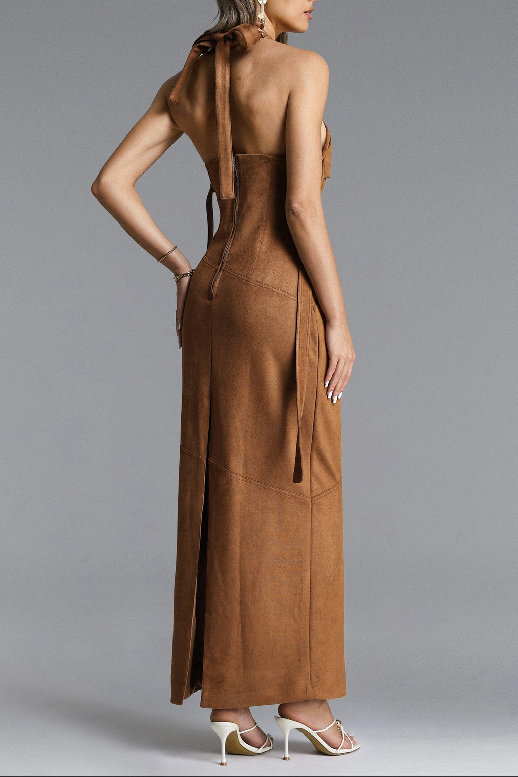 Laurie Chic Contour Halter Maxi Dress Flowering Girl
