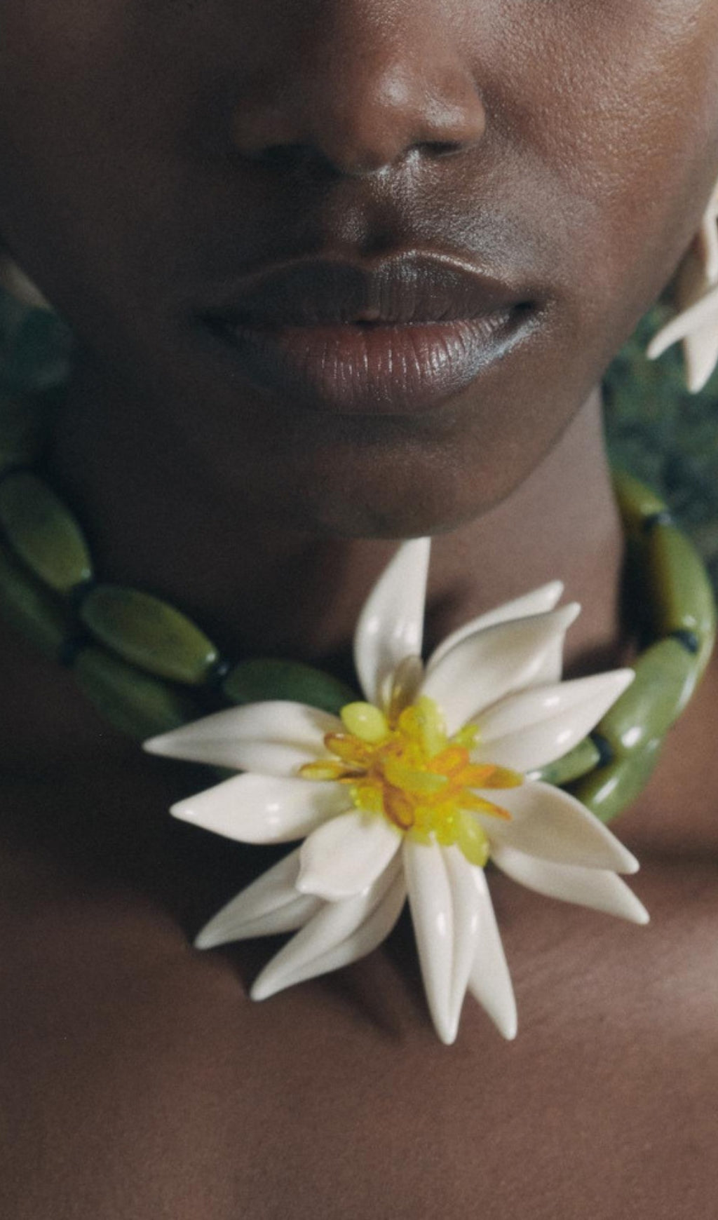 Dulce Flower Necklace Flowering Girl