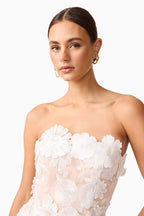 Selene 3D Flower Tiered Maxi Dress In White Flowering Girl