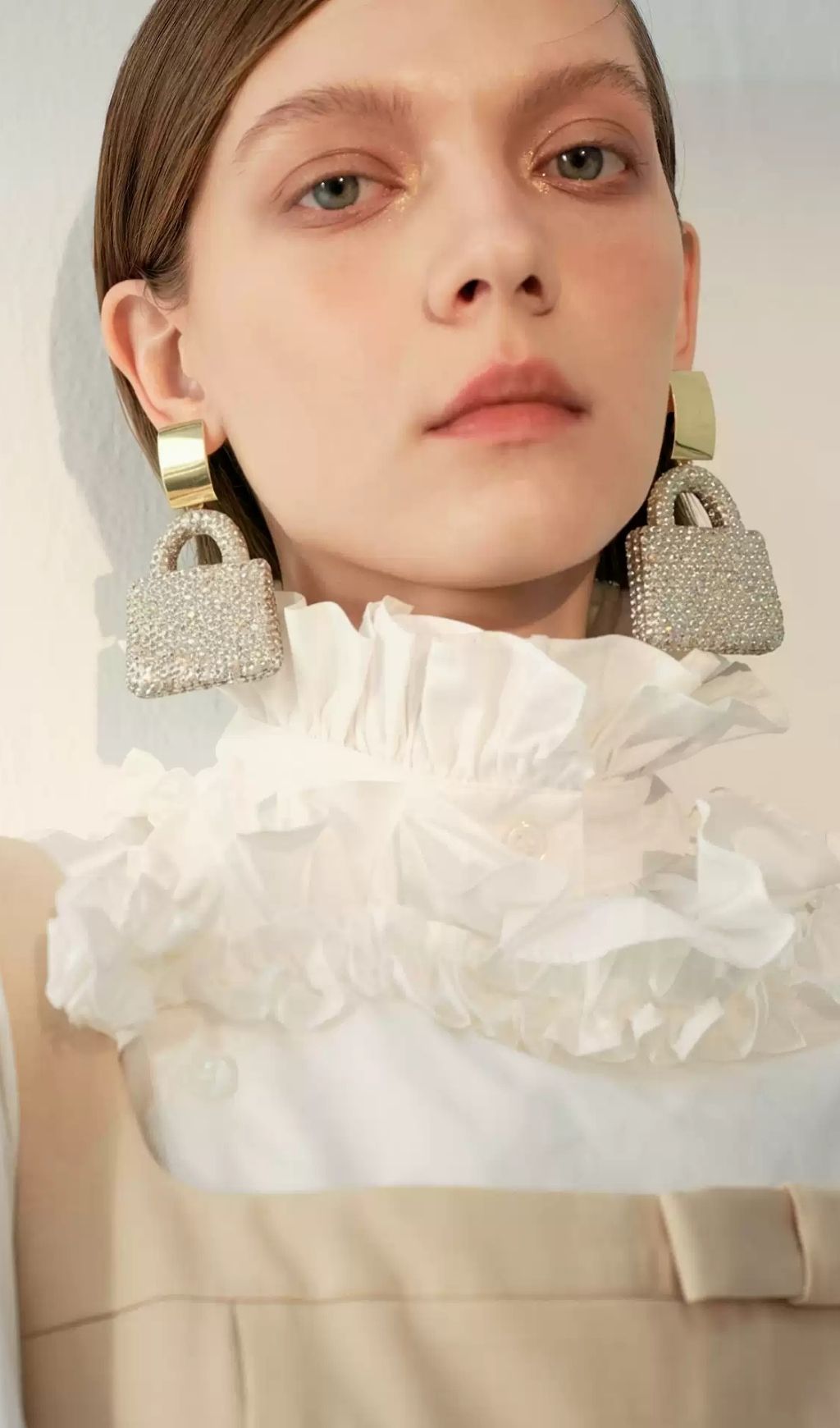 Leimomi Diamante Earrings Flowering Girl