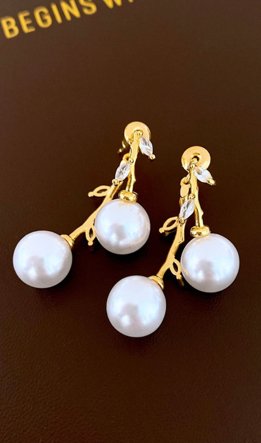 Dezsö Pearl Earrings Flowering Girl
