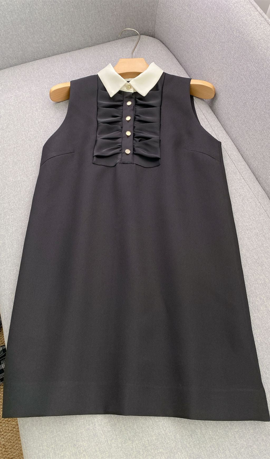 Short Dress with Contrast Collar Flowering Girl