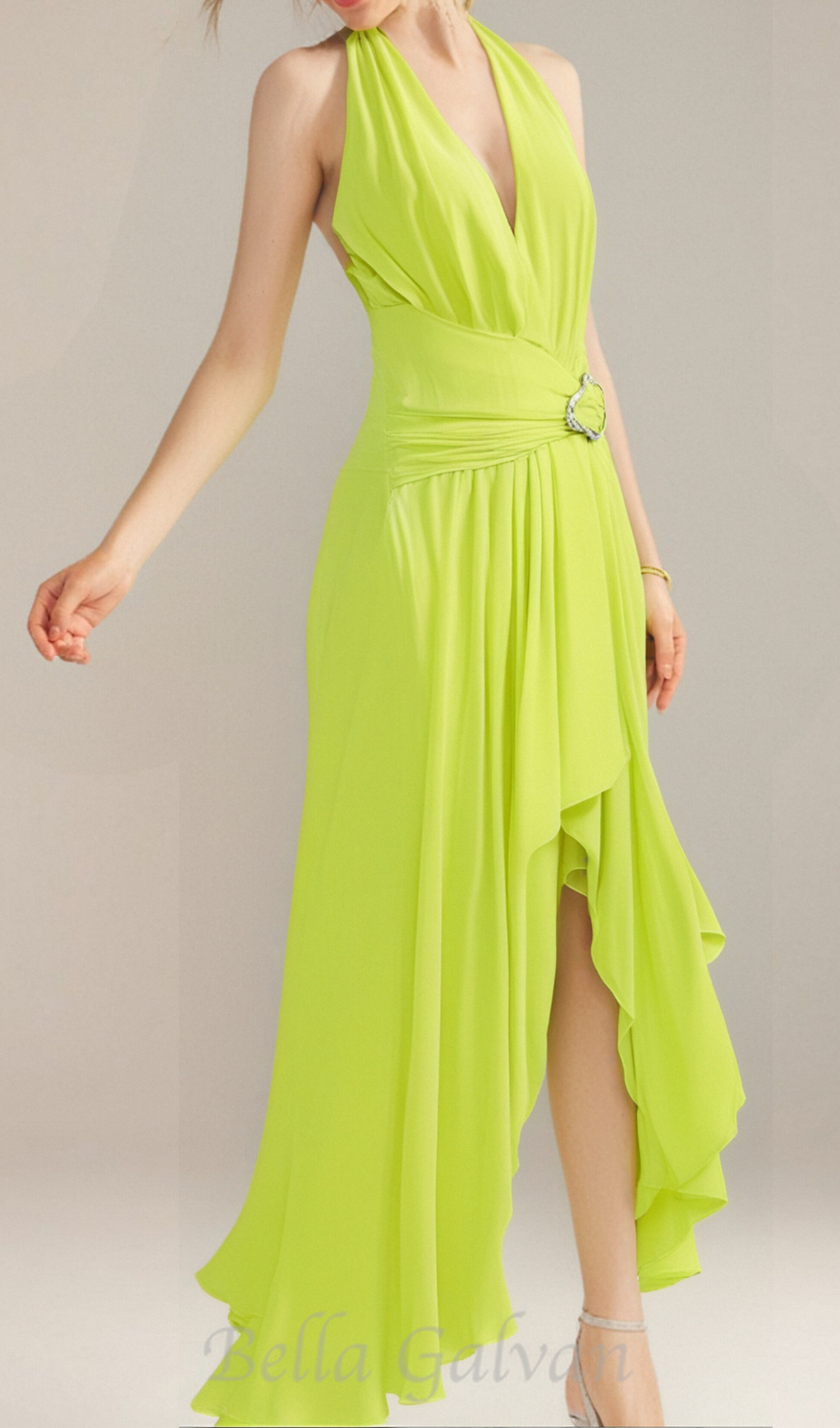 maéva halter neck slit plunge neck maxi dress in green Flowering Girl