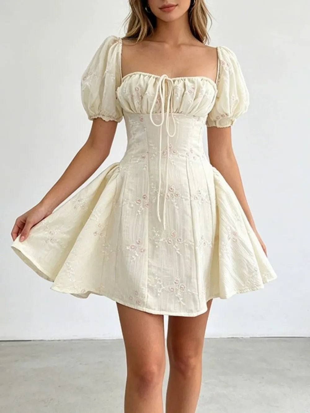 Madyson Floral Puff-Sleeve Mini Dress Flowering Girl