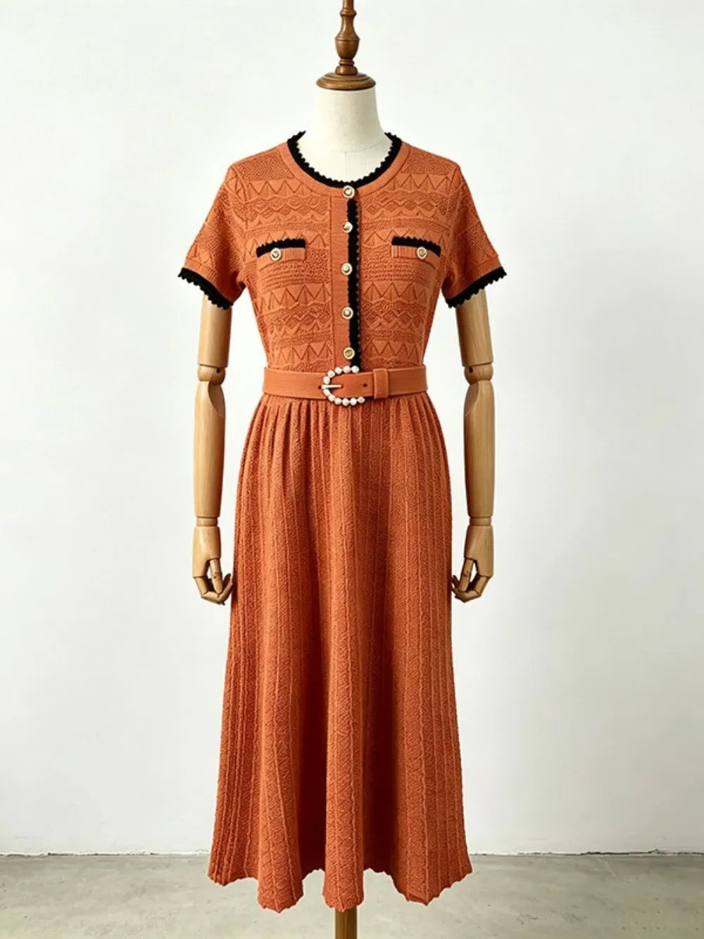 Macayle Knit Short Sleeve Midi Dress Flowering Girl