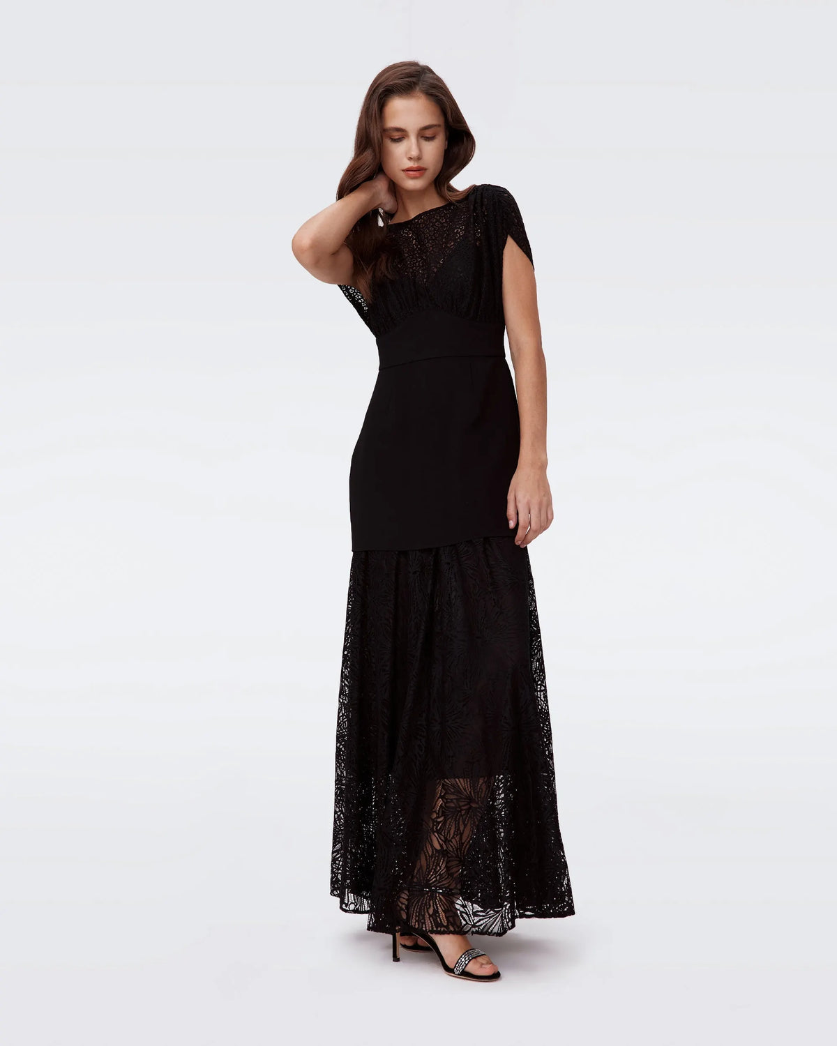 Leslie Lace Maxi Dress Flowering Girl