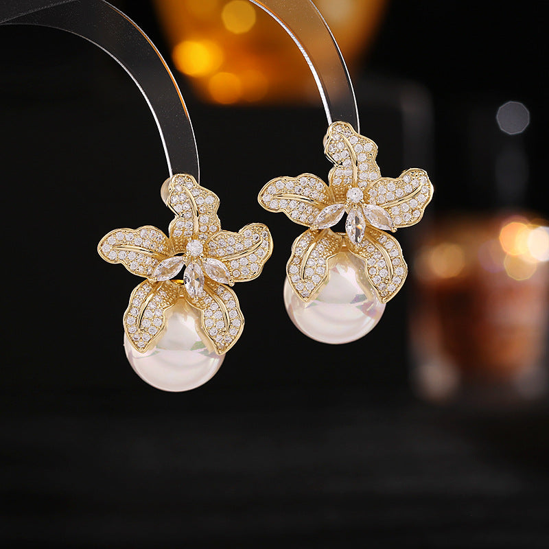 Lily Gold Pearl Earrings Flowering Girl