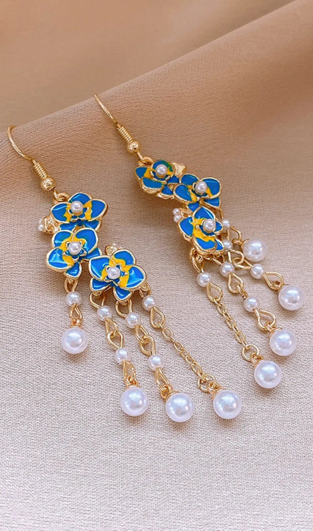 Dave Blue Flower Pearl Earrings Flowering Girl