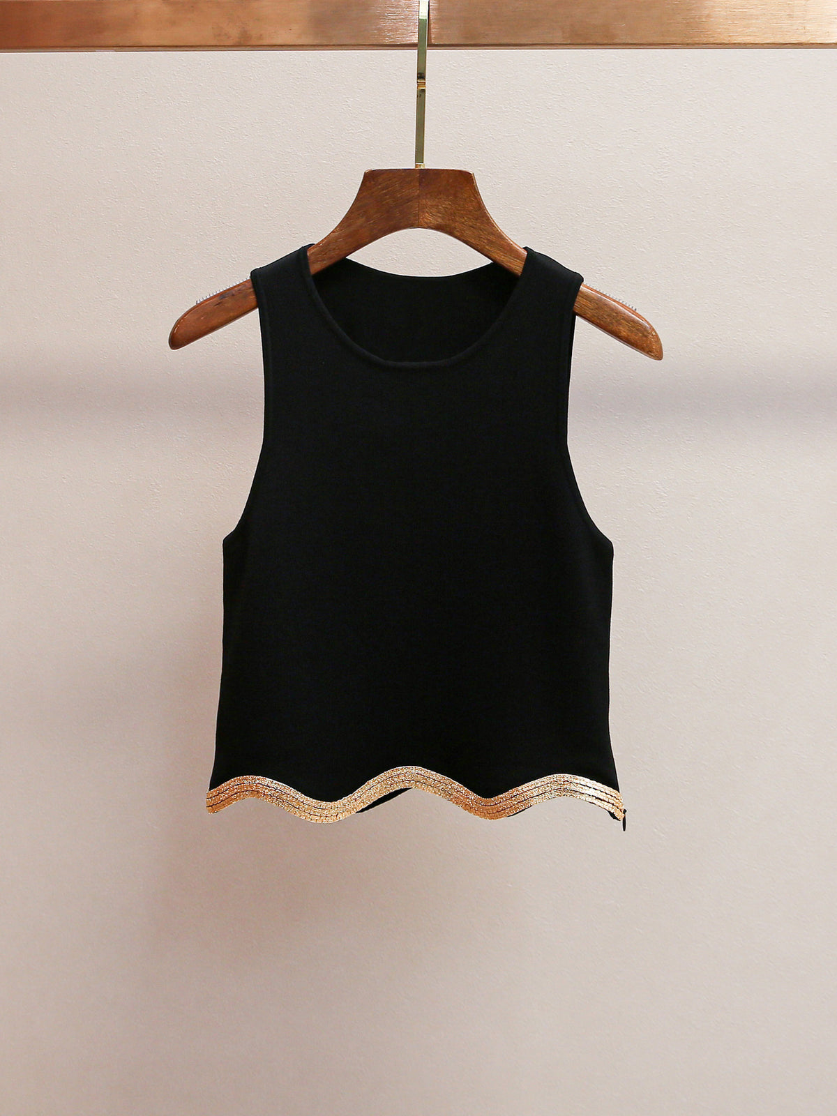 Cropped Jumper with Chain Detail Flowering Girl