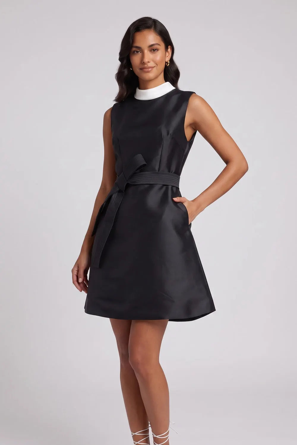 Black Structured Satin A-Line Mini Dress with Contrast Collar Flowering Girl