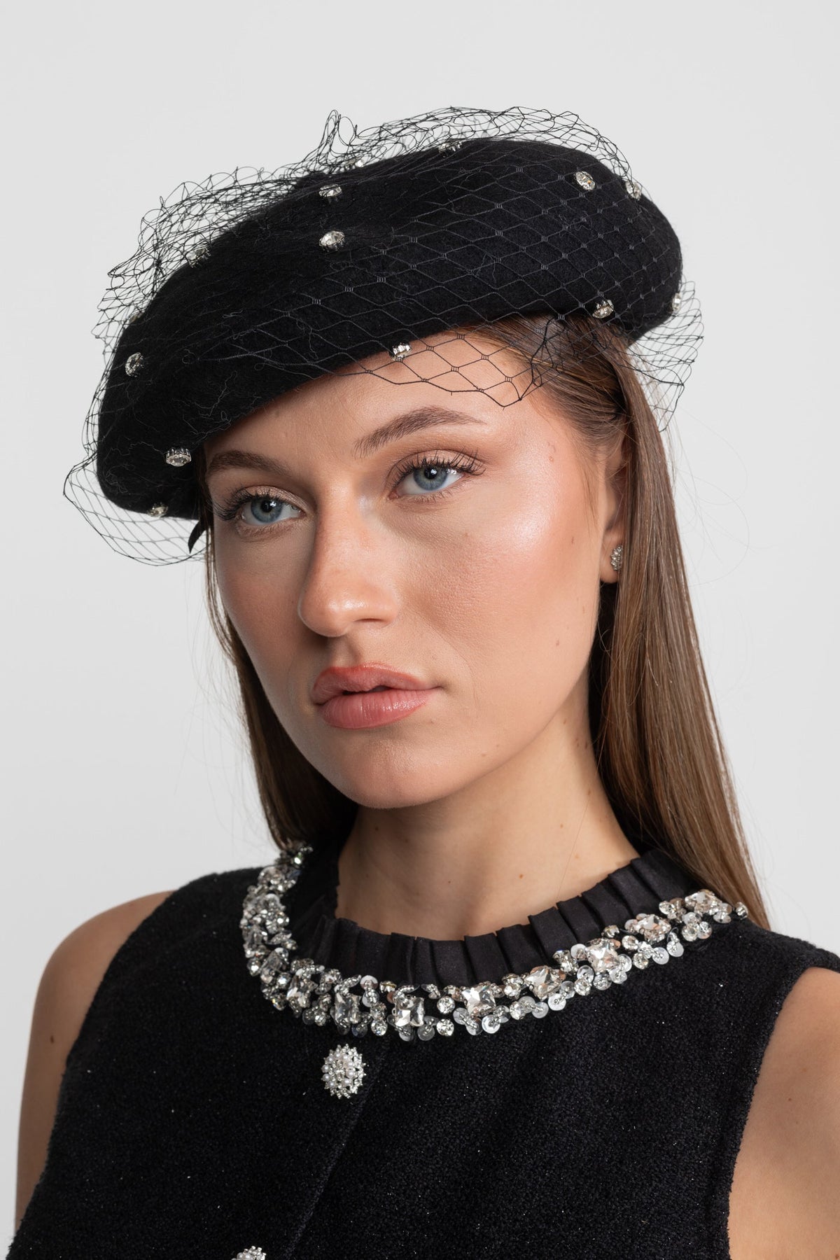 Embellished Wool Beret with Veil – Black Flowering Girl